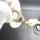 Collar Chanel letras con brillantes y perlas