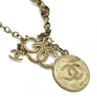 collana Chanel con medaglioni