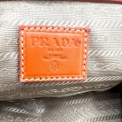 Cosmetiquera Prada