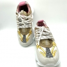 Sneakers Versace in rosa e oro