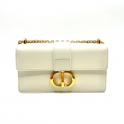 Dior Montaigne East-West