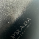 custodia per AirPods Prada