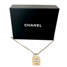 Chanel choker necklace