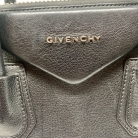 Givenchy Antígona
