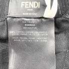 gorro fendi