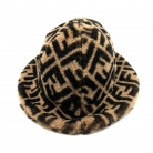 gorro fendi