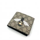 gucci gg supreme bee