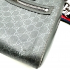 Gucci Messenger GG
