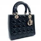 Lady Dior in vernice nera con finiture dorate