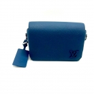 Louis Vuitton Aerogram Fastline Messenger