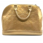 Louis Vuitton Alma PM Vernis dorado