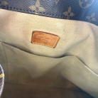 Louis Vuitton Artsy Monogram