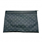 Louis Vuitton – Clutch