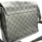 Louis Vuitton District PM