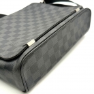Louis Vuitton District PM