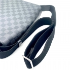 Louis Vuitton District PM