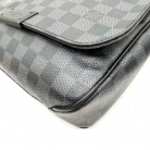 Louis Vuitton District PM