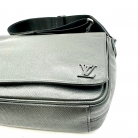 Louis Vuitton District PM NV3