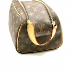 Louis Vuitton Dopp Kit