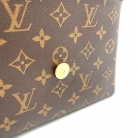 louis vuitton lock it BB