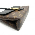 louis vuitton lock it BB