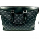 Louis Vuitton messenger