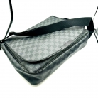 louis vuitton messenger