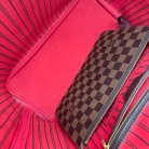 Louis Vuitton Neverfull Damier MM con iniziali