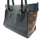Louis Vuitton On My Side