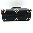 Louis Vuitton On The Go