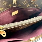 Louis Vuitton On My Side
