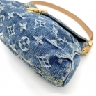 Louis Vuitton pleaty