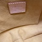 Louis Vuitton pleaty