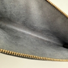 Louis Vuitton Pochette Accessoires in pelle Epi nera