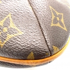 Louis Vuitton Saumur Messenger