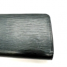 Louis Vuitton Zippy