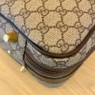 Maleta monogram Gucci
