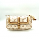 Maxi multipochette Louis Vuitton