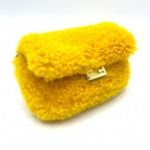 Mini pochette Fendi amarilla