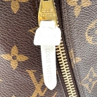Monogramma di sneakers Louis Vuitton su tela.
