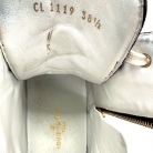 Monogramma di sneakers Louis Vuitton su tela.
