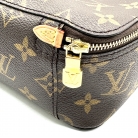 NECESSER LOUIS VUITTON MONOGRAM CON CHIP