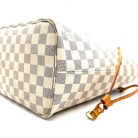 neverfull louis vuitton