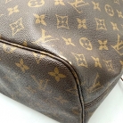 Neverfull Louis Vuitton con iniciales AD