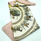 Pañuelo seda estampada hermès en tonos rosas