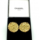 pendientes chapa chanel