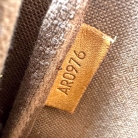 Pochette Louis Vuitton