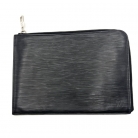 Louis Vuitton Pochette epi