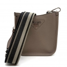 prada borsa a tracolla