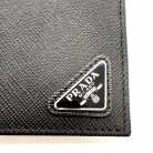 Prada Billetera en piel Saffiano negra